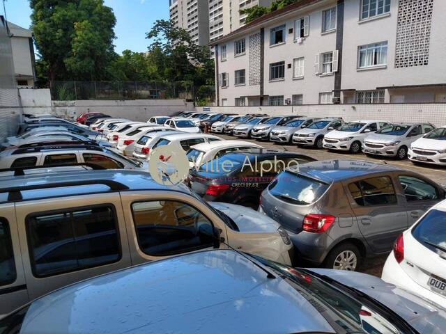 #4170 - Estacionamento e Lava rápido para Venda em Santos - SP