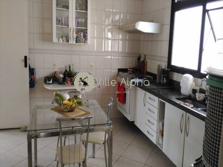 Apartamento à venda com 3 quartos, 200m² - Foto 10