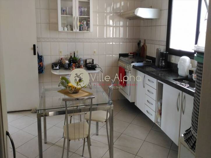 Apartamento à venda com 3 quartos, 200m² - Foto 11