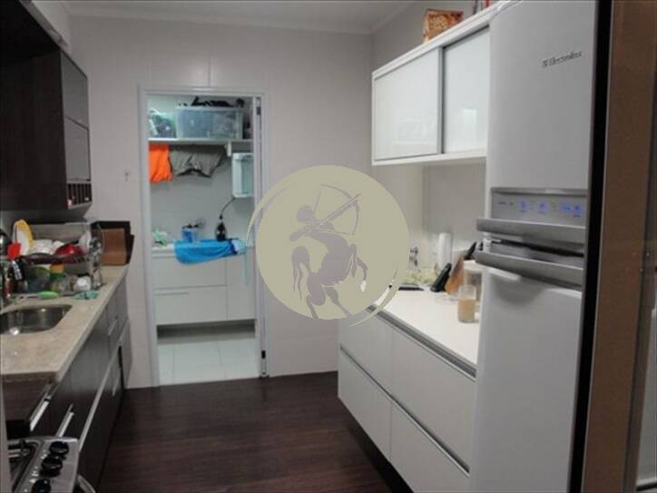 Apartamento à venda com 3 quartos, 131m² - Foto 5