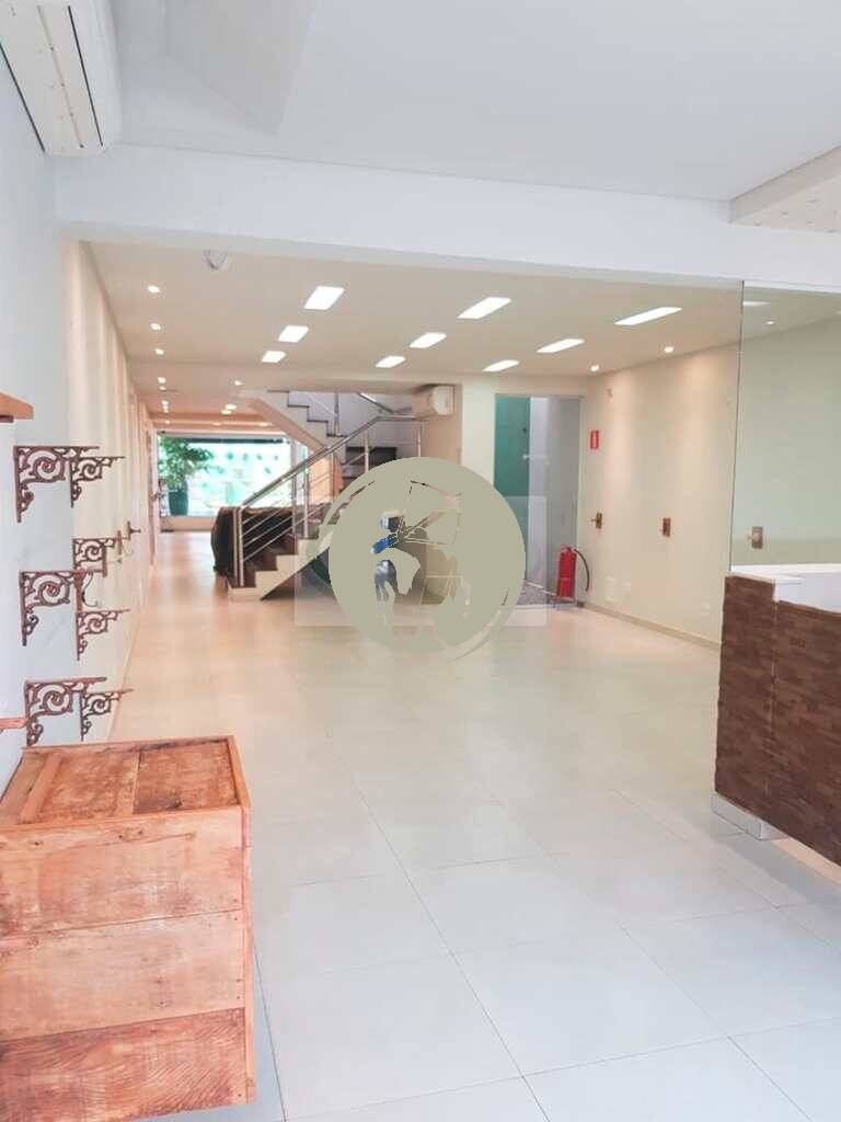 Casa à venda com 3 quartos, 224m² - Foto 4