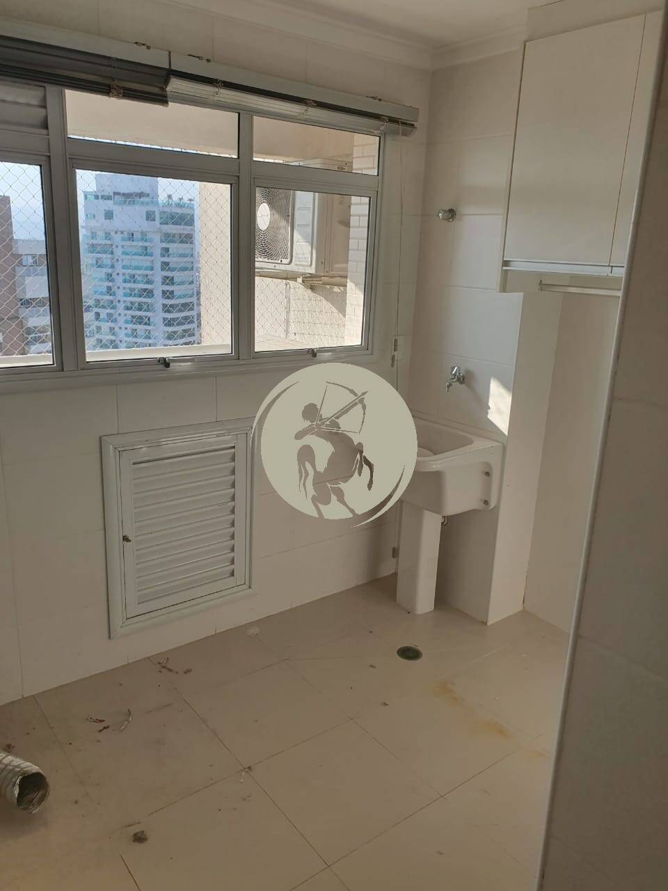 Apartamento à venda e aluguel com 3 quartos, 190m² - Foto 27