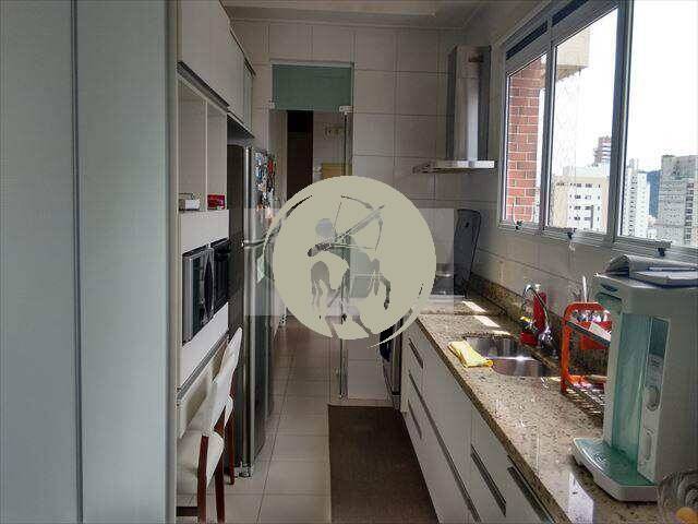 Apartamento à venda com 4 quartos, 274m² - Foto 13