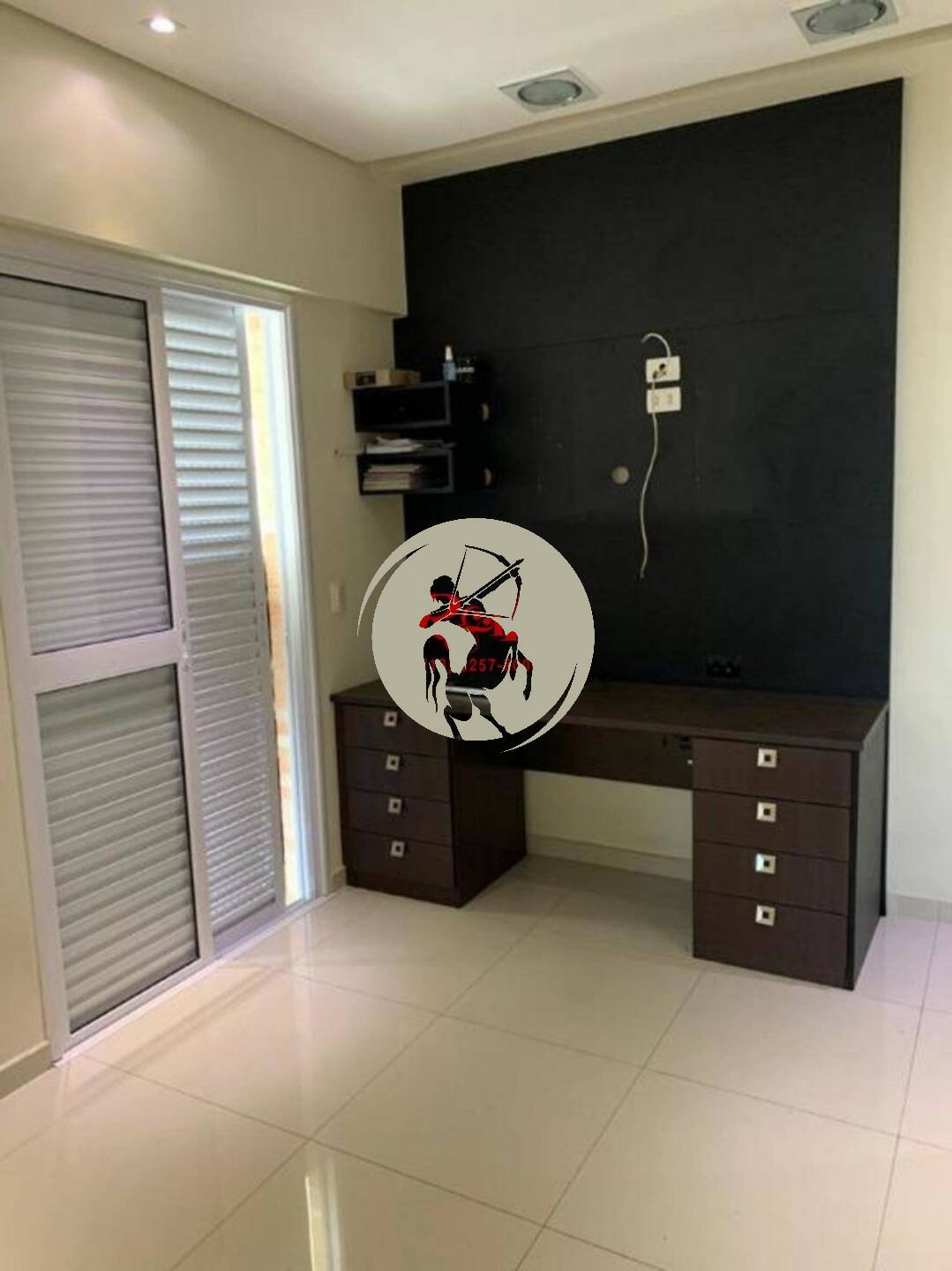 Apartamento à venda com 3 quartos, 155m² - Foto 1