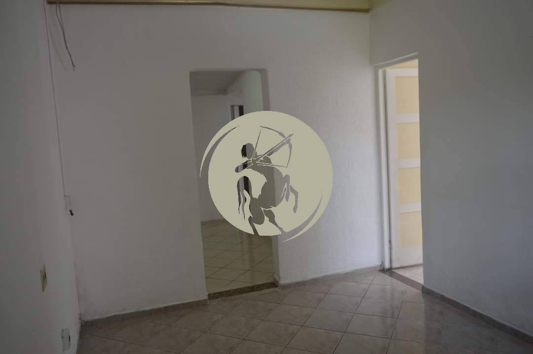 Casa à venda com 3 quartos, 170m² - Foto 4