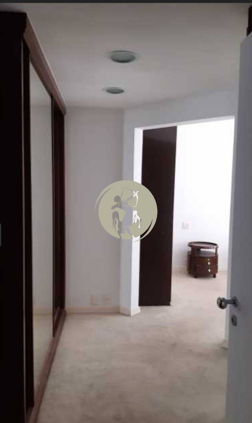 Apartamento à venda com 3 quartos, 180m² - Foto 23