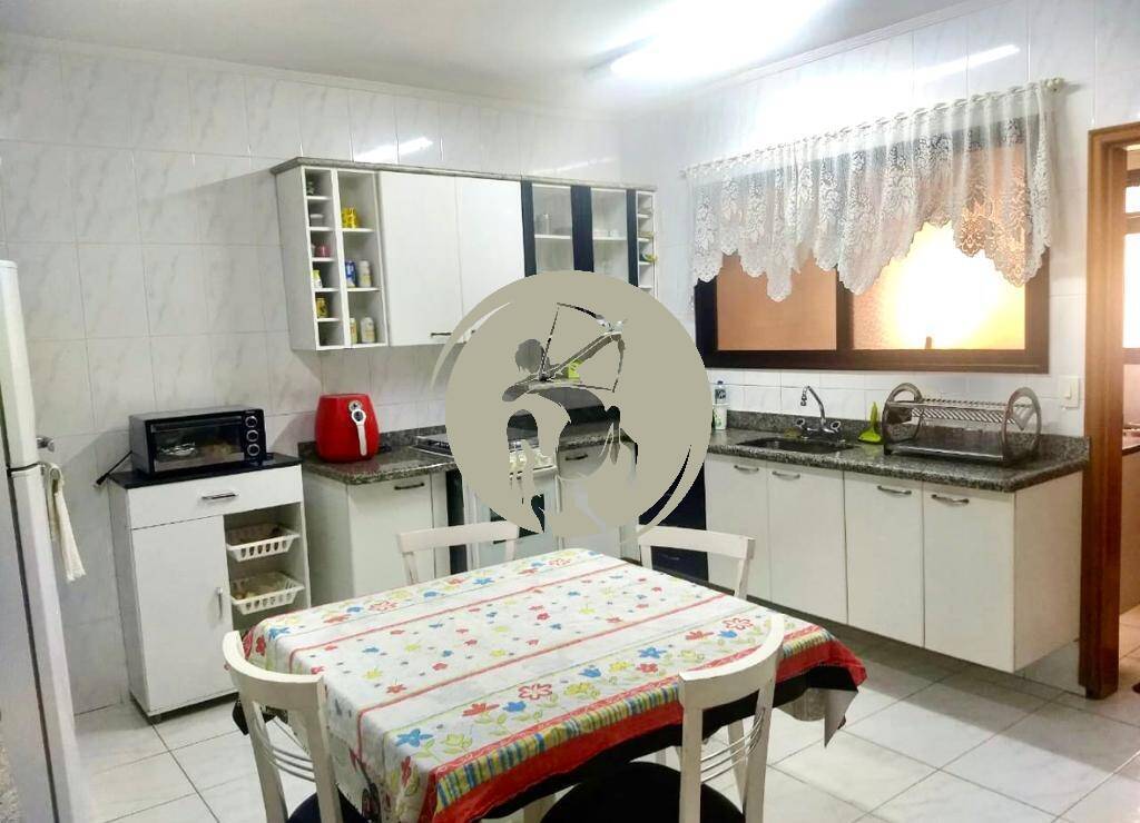 Apartamento à venda com 3 quartos, 168m² - Foto 6