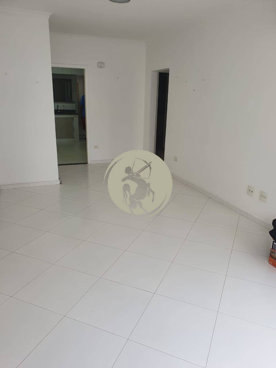 Apartamento à venda com 2 quartos, 110m² - Foto 1