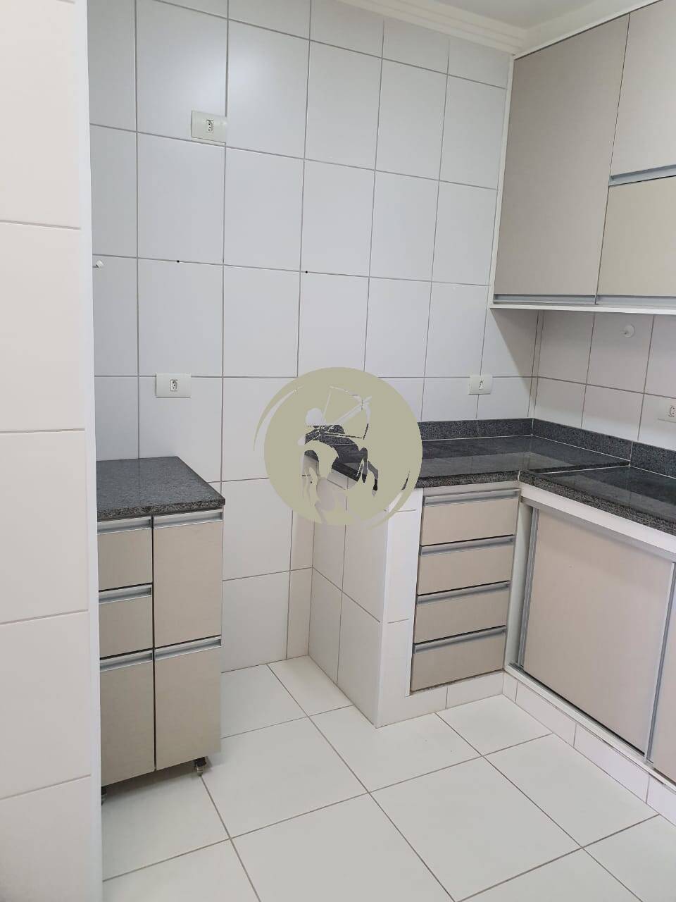 Apartamento à venda com 2 quartos, 110m² - Foto 10