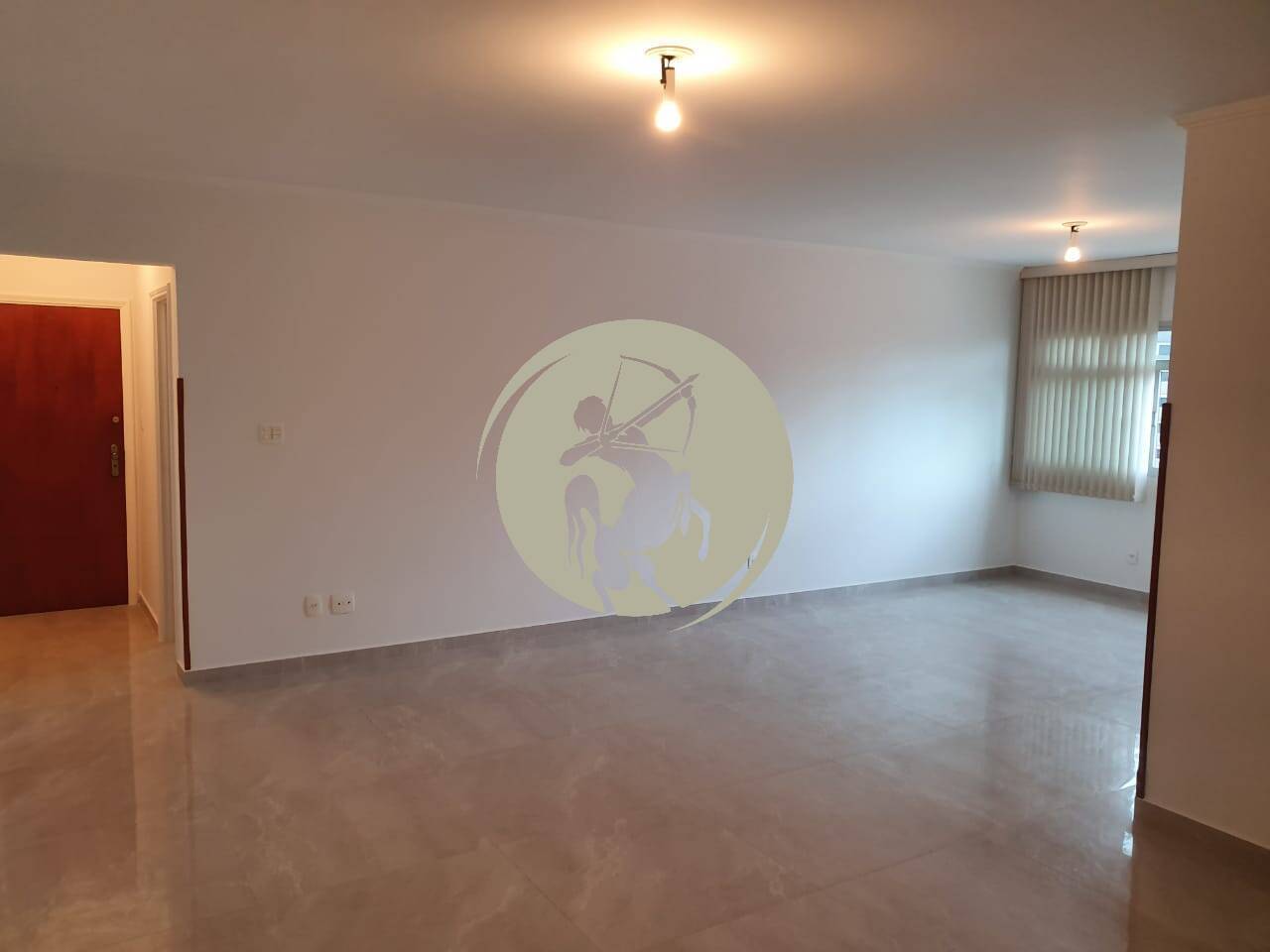 Apartamento à venda com 3 quartos, 180m² - Foto 5