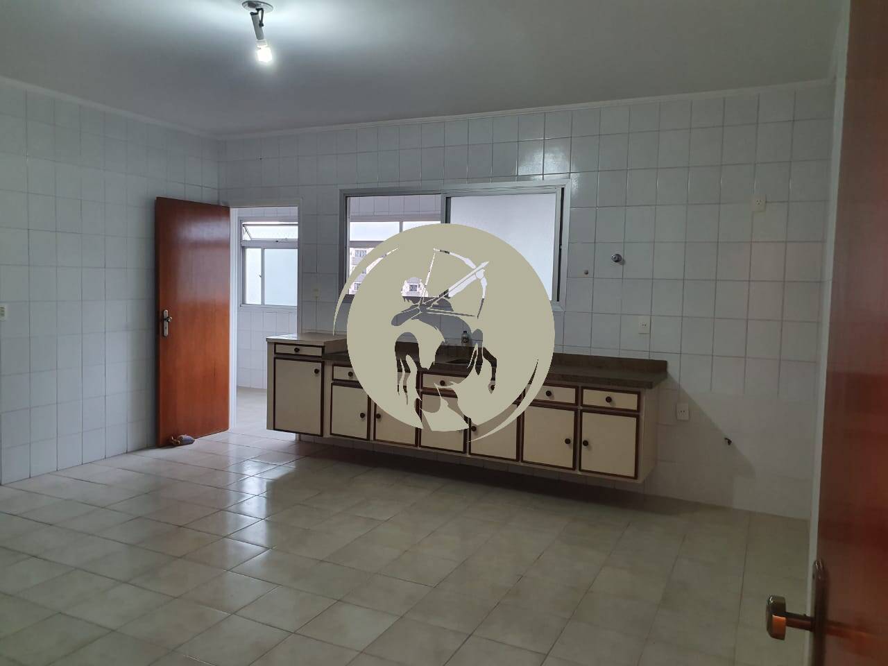 Apartamento à venda com 3 quartos, 180m² - Foto 15