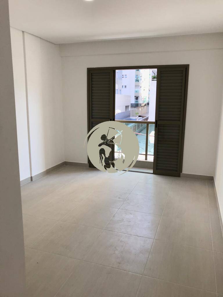 Casa à venda com 3 quartos, 250m² - Foto 14