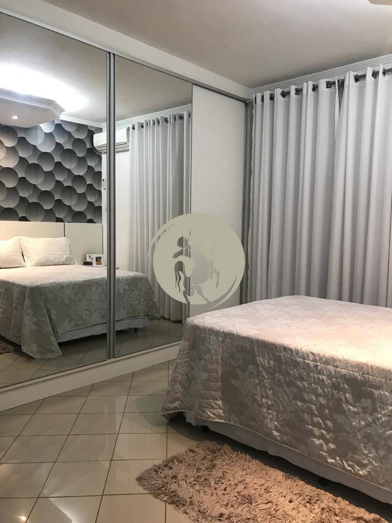 Casa à venda com 3 quartos, 135m² - Foto 4