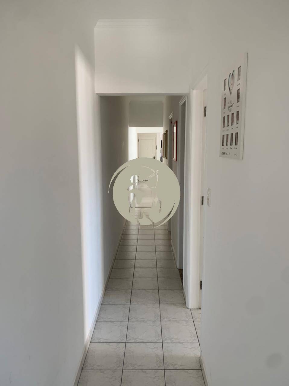 Apartamento à venda com 3 quartos, 150m² - Foto 3