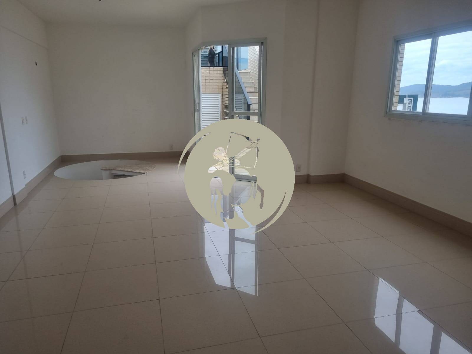 Cobertura à venda com 3 quartos, 236m² - Foto 11