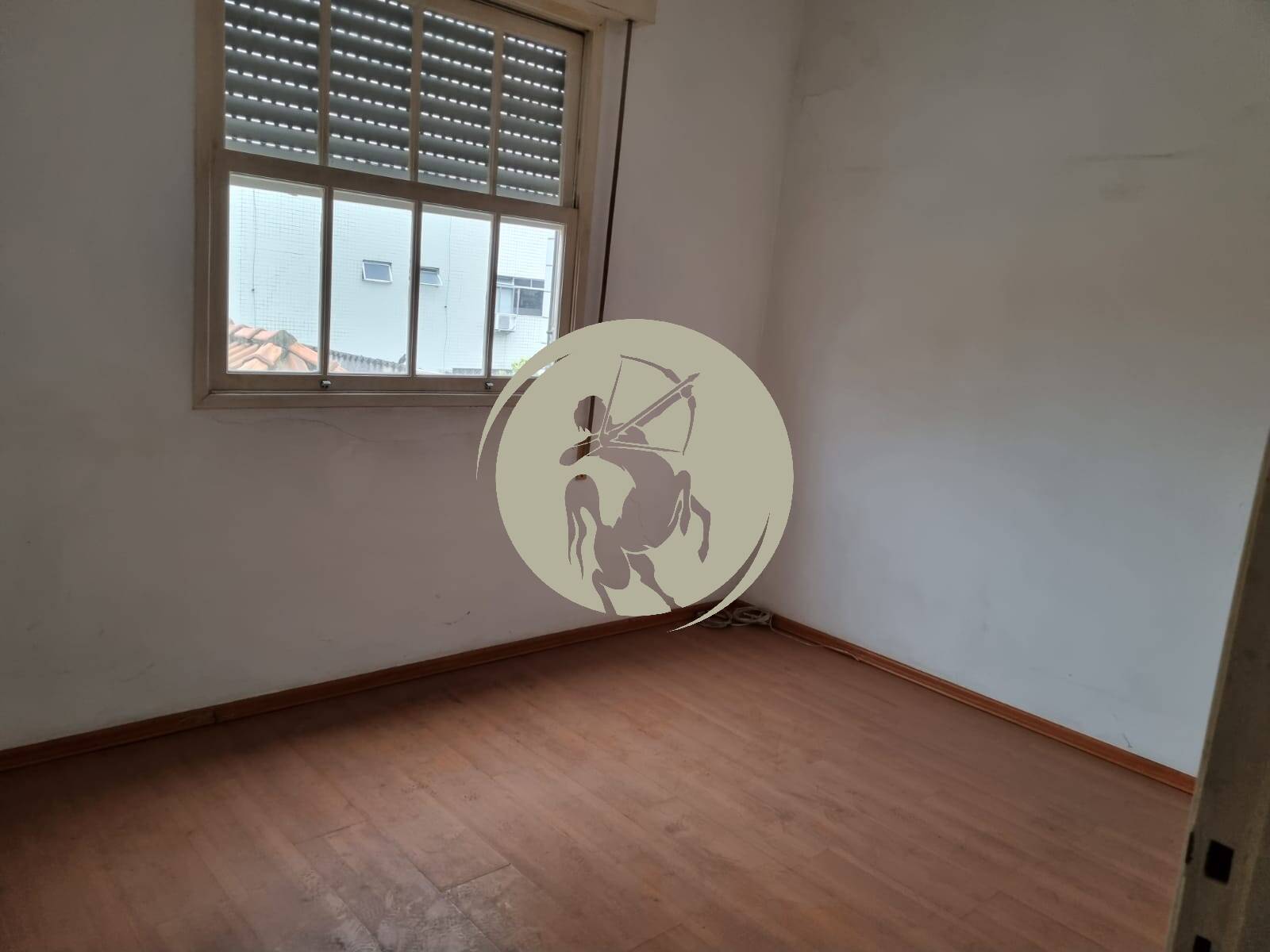 Apartamento à venda com 2 quartos, 70m² - Foto 8