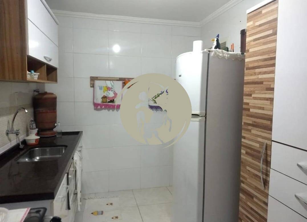 Apartamento à venda com 2 quartos, 70m² - Foto 4