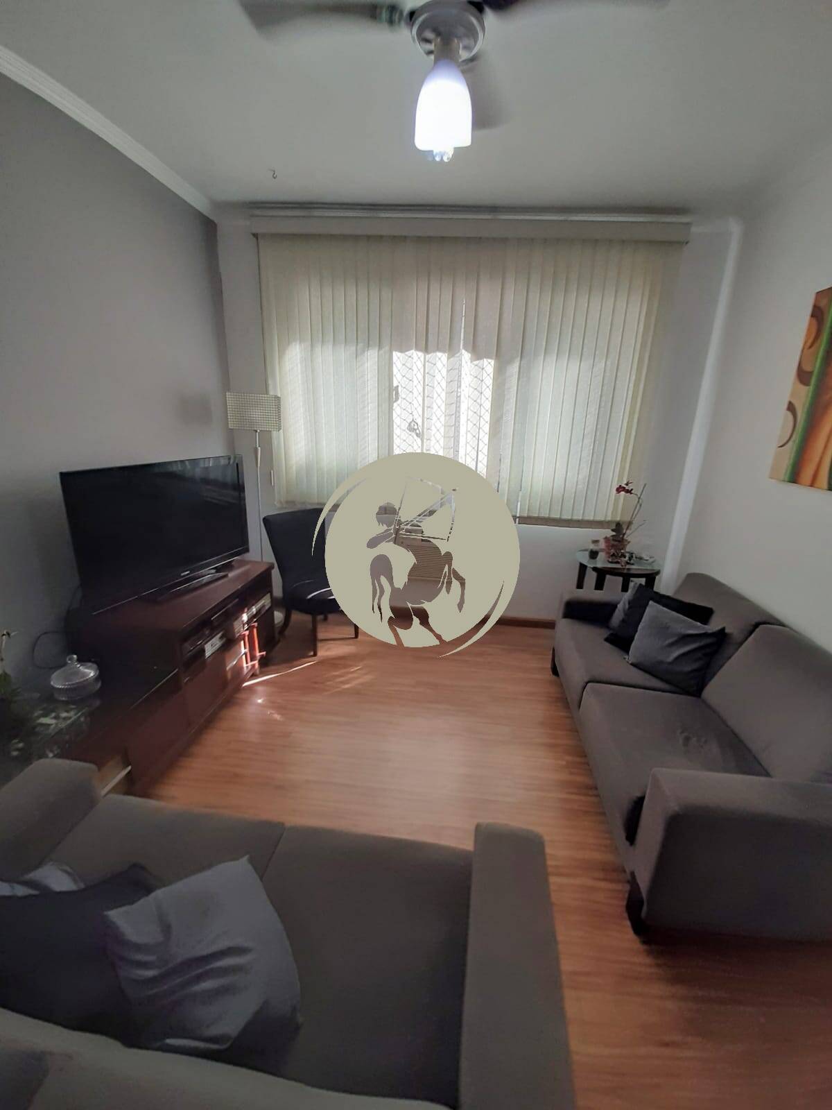 Apartamento à venda com 2 quartos, 85m² - Foto 2