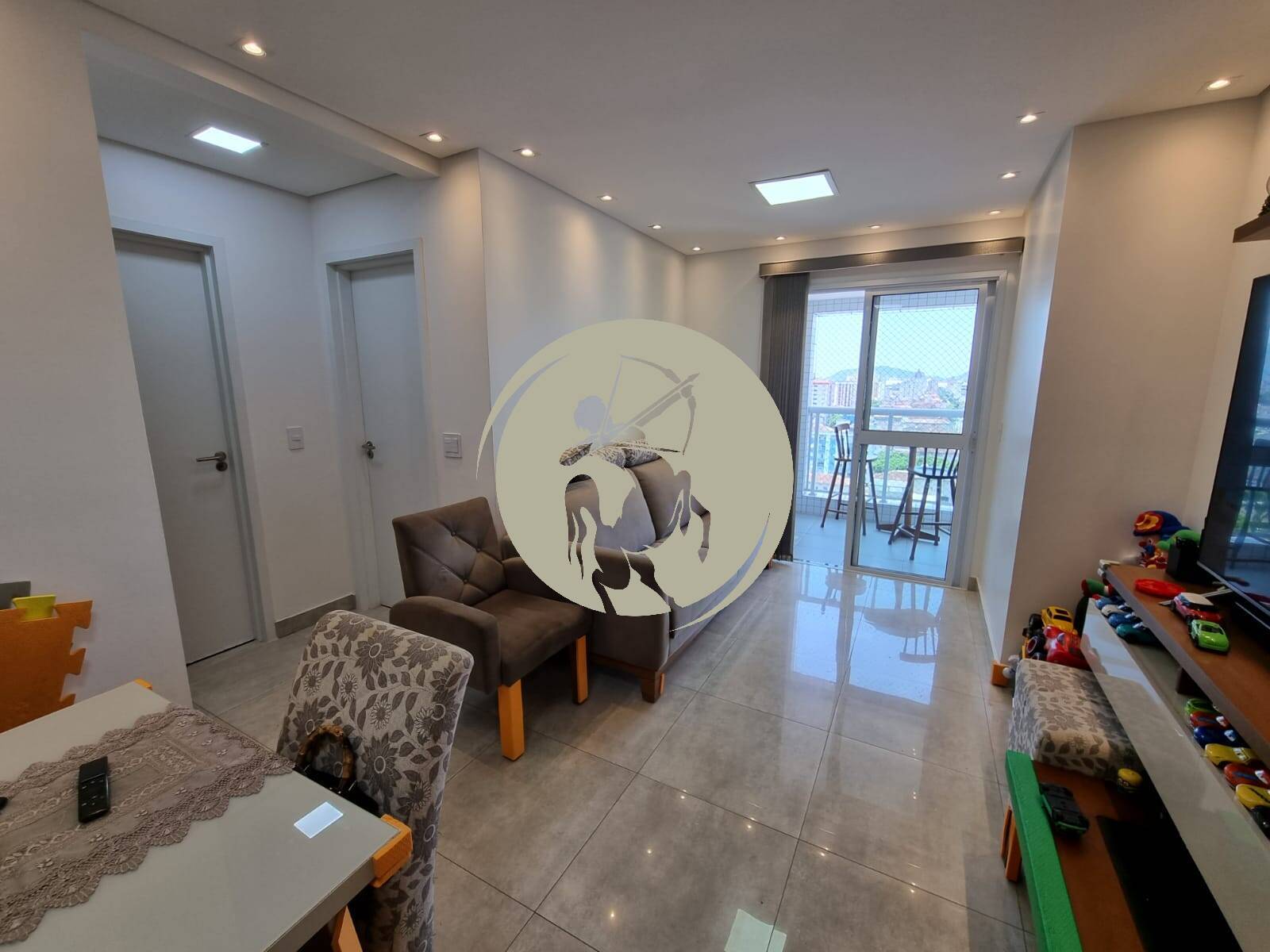 Apartamento à venda com 2 quartos, 77m² - Foto 1