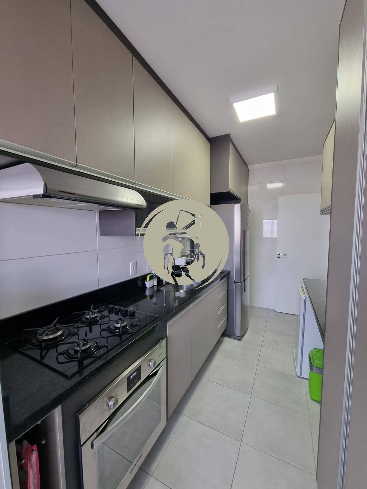 Apartamento à venda com 2 quartos, 77m² - Foto 23