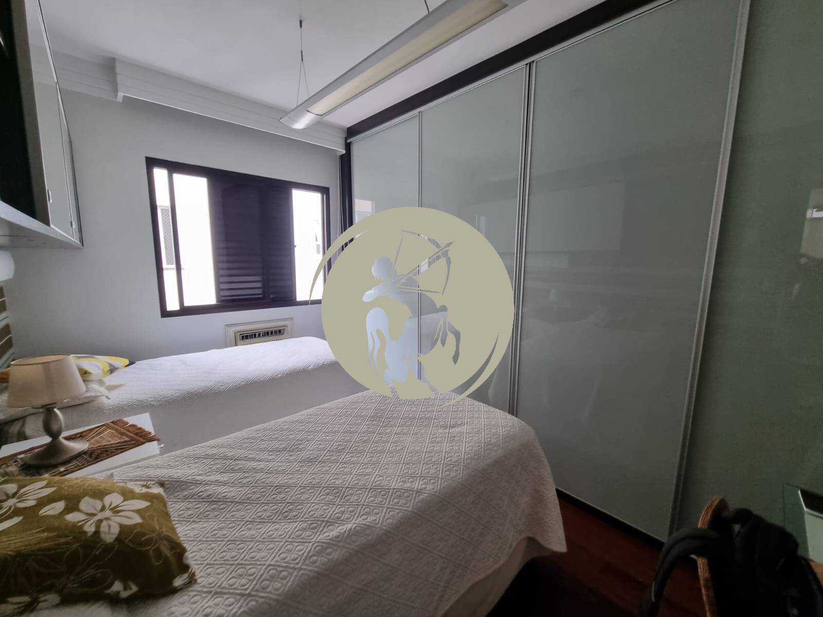 Apartamento à venda com 2 quartos, 77m² - Foto 10