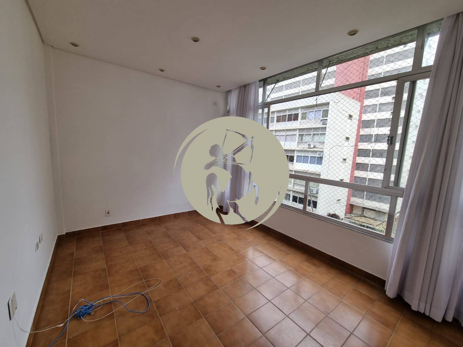 Apartamento à venda com 1 quarto, 60m² - Foto 3