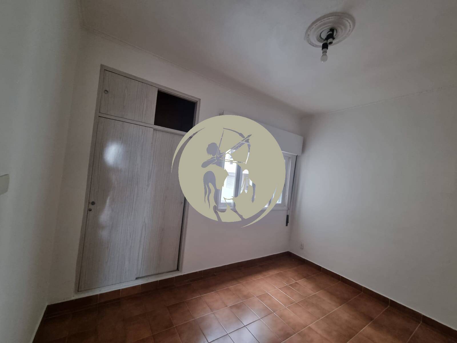 Apartamento à venda com 1 quarto, 60m² - Foto 4