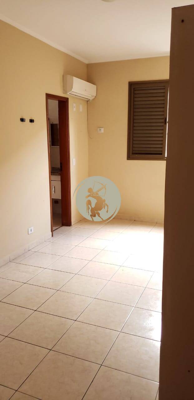 Casa à venda e aluguel com 5 quartos, 250m² - Foto 13