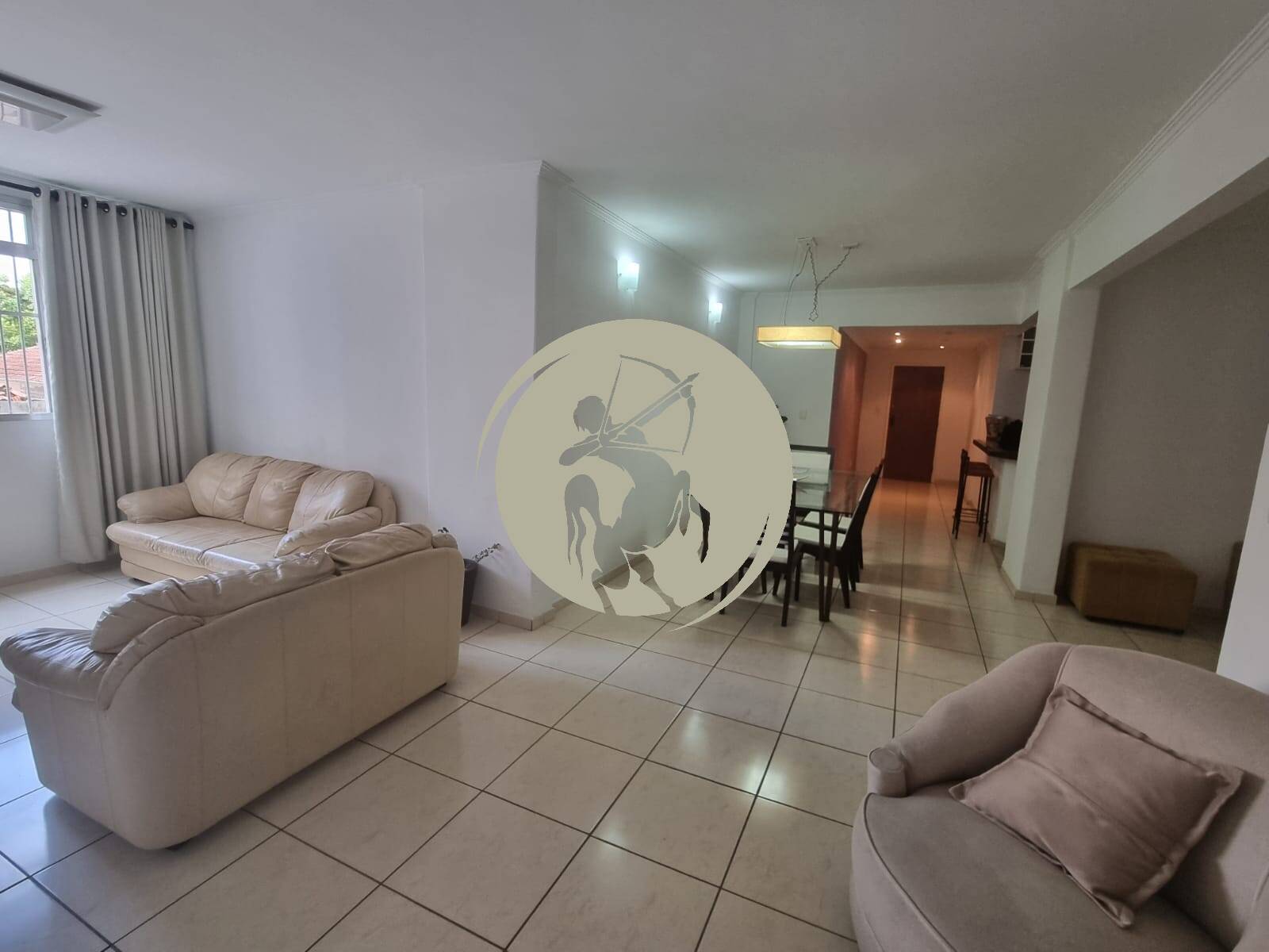 Apartamento à venda com 2 quartos, 110m² - Foto 4