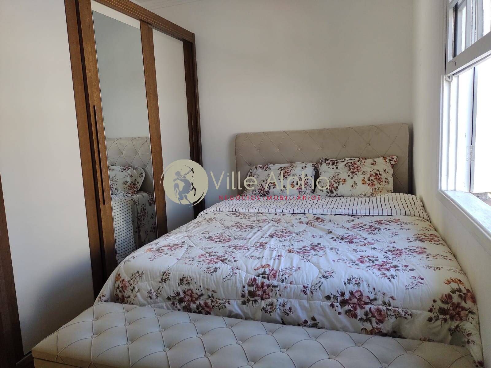 Apartamento à venda com 2 quartos, 75m² - Foto 4