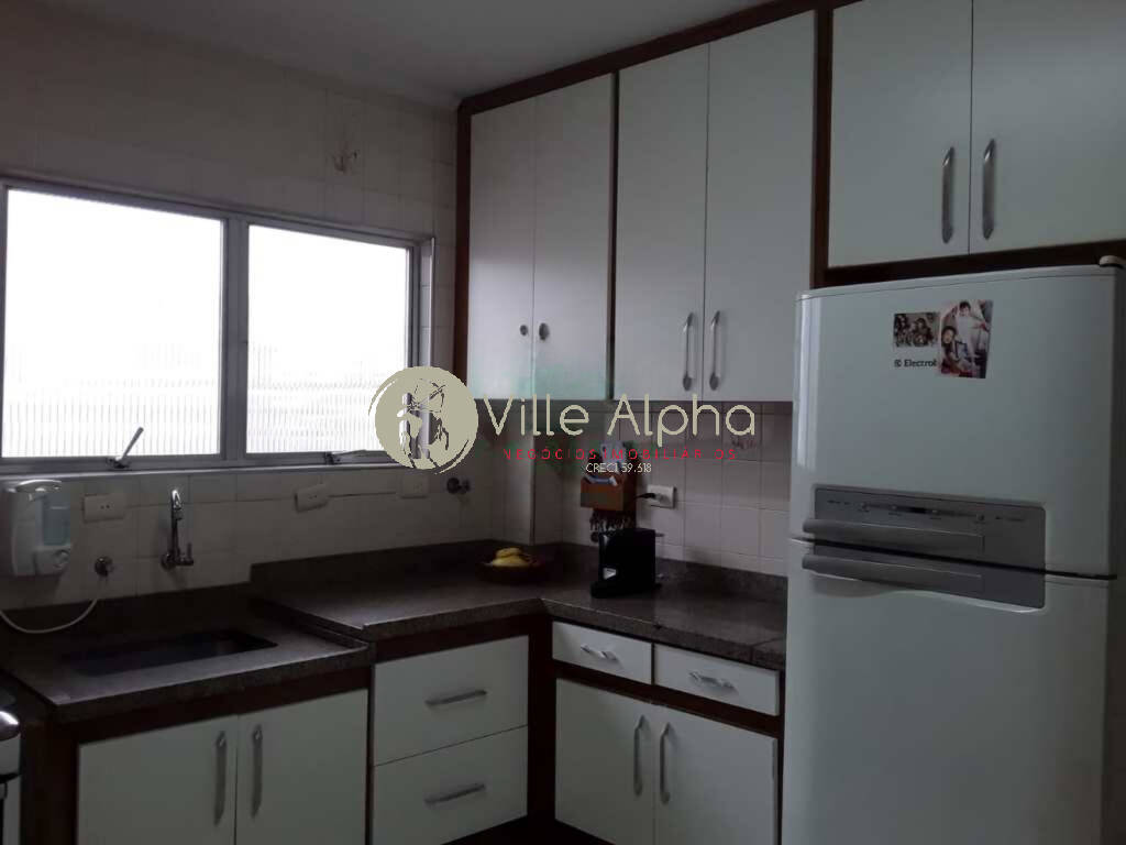 Apartamento à venda com 3 quartos, 239m² - Foto 17