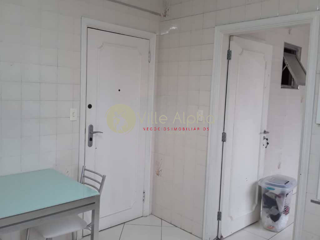 Apartamento à venda com 3 quartos, 239m² - Foto 19