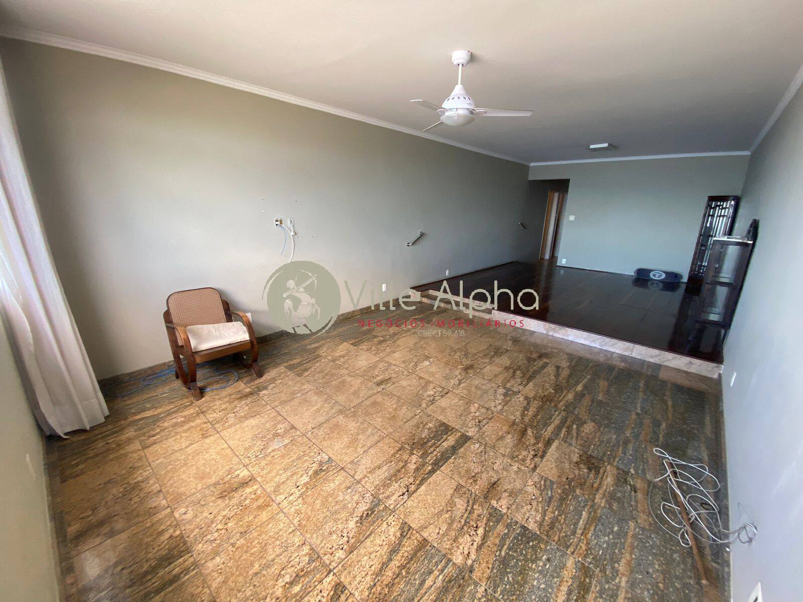 Apartamento à venda com 3 quartos, 200m² - Foto 6