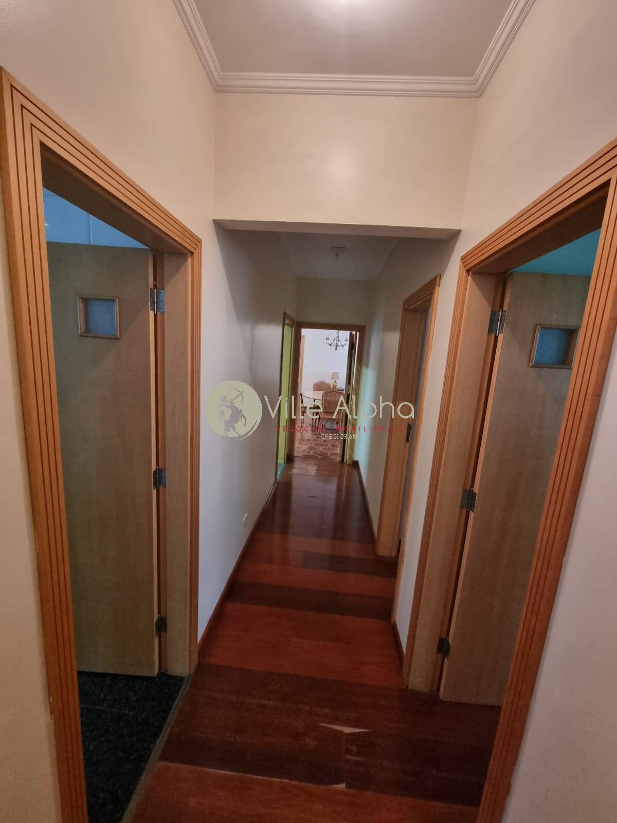 Apartamento à venda com 3 quartos, 170m² - Foto 2