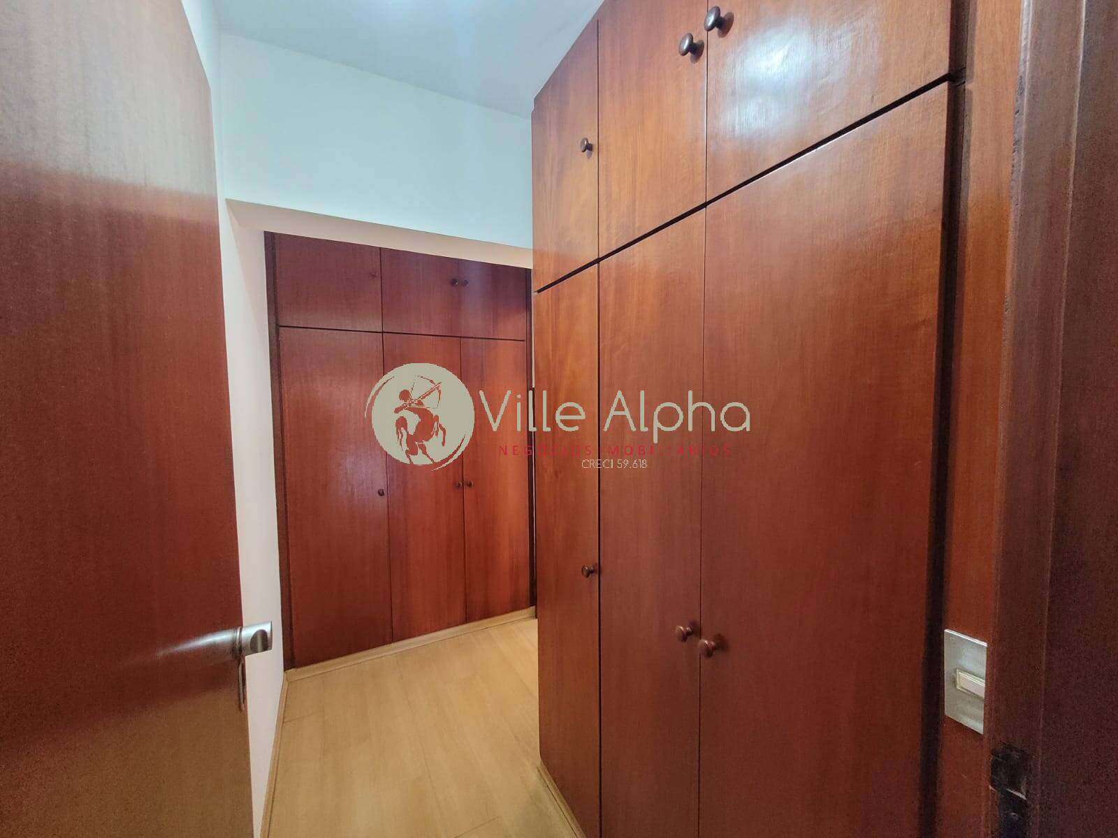 Apartamento à venda com 3 quartos, 250m² - Foto 7