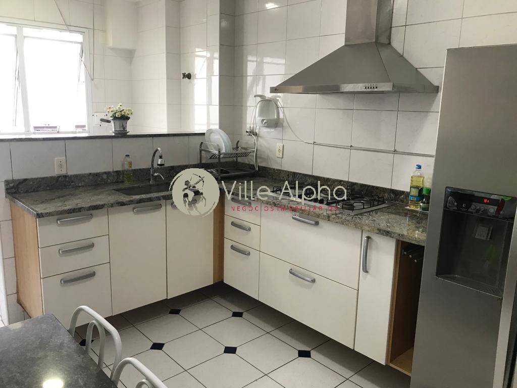 Apartamento à venda com 3 quartos, 111m² - Foto 9