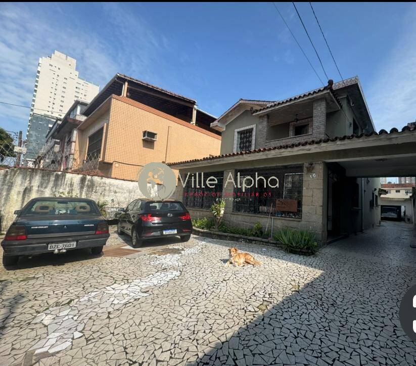 Casa à venda com 4 quartos, 300m² - Foto 1