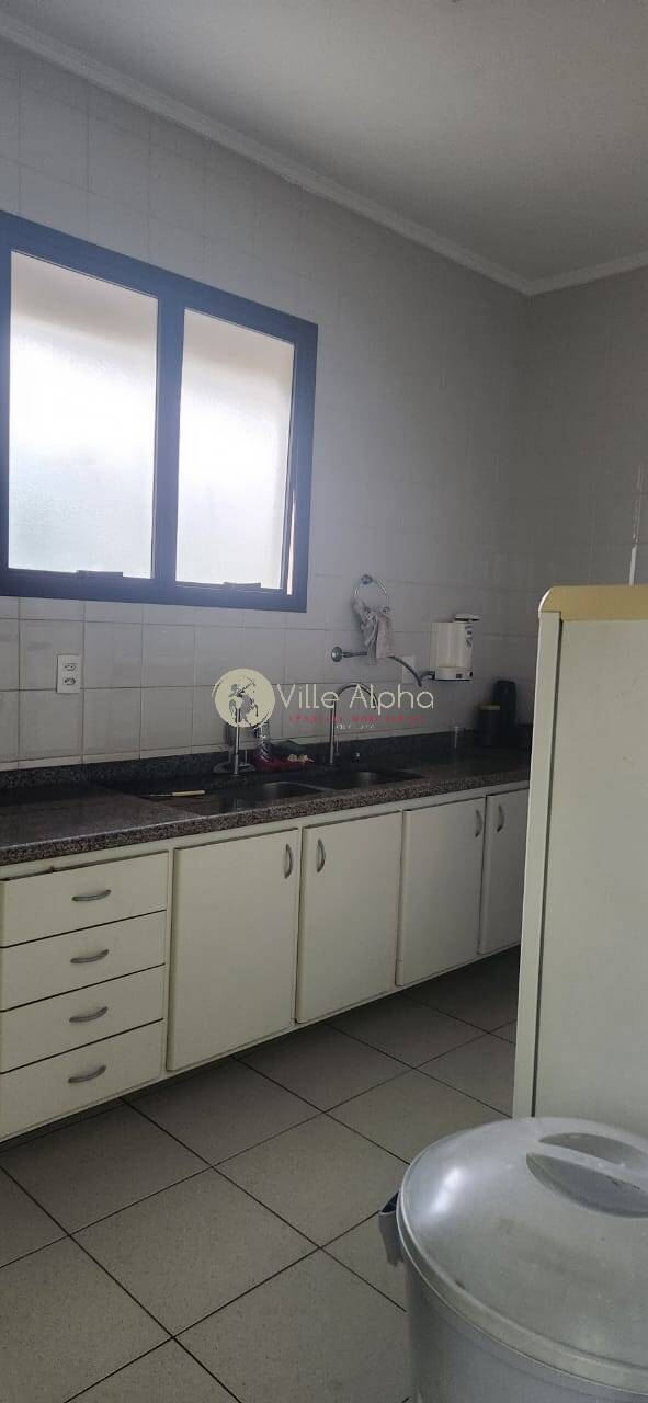 Apartamento à venda com 3 quartos, 187m² - Foto 16