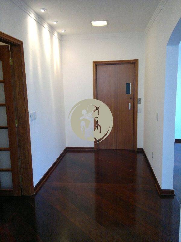 Apartamento à venda com 3 quartos, 198m² - Foto 6