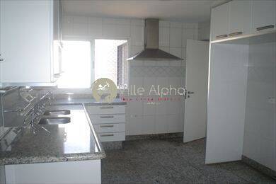 Apartamento à venda com 4 quartos, 213m² - Foto 11