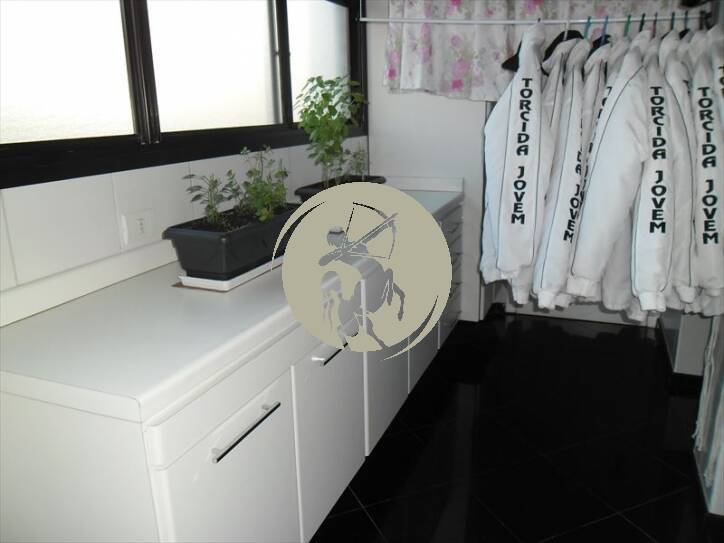 Apartamento à venda com 3 quartos, 130m² - Foto 33