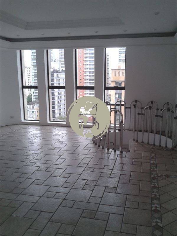 Cobertura à venda com 4 quartos, 300m² - Foto 2