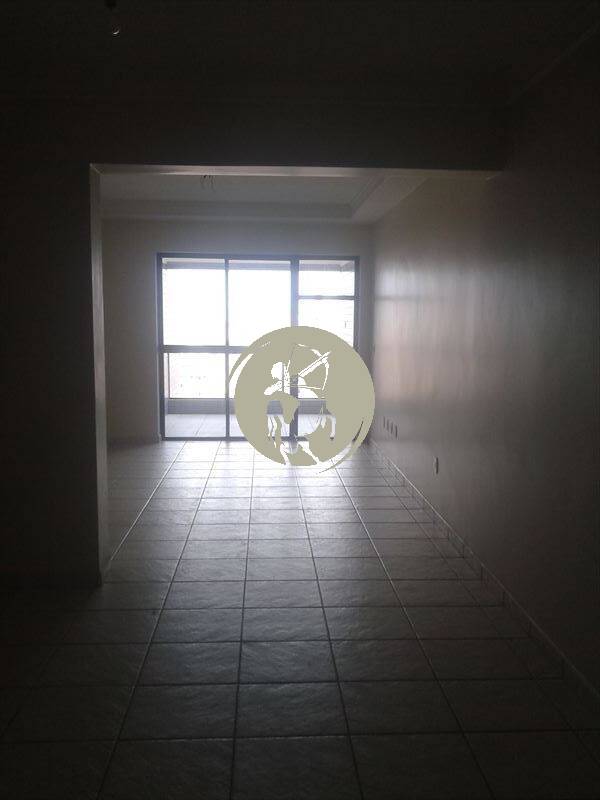 Apartamento à venda com 3 quartos, 150m² - Foto 8