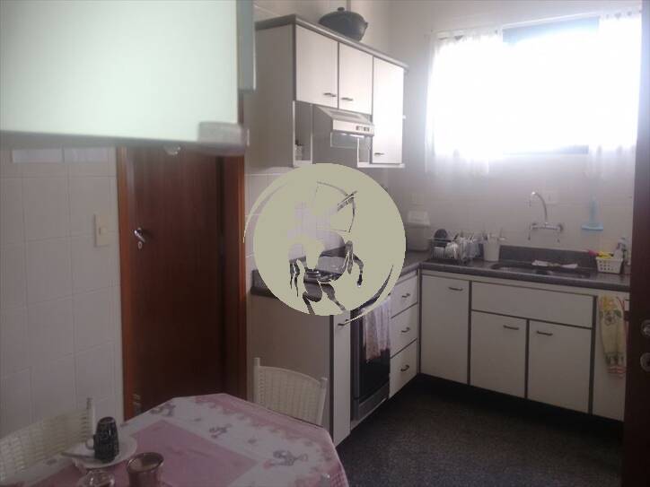 Apartamento à venda com 4 quartos, 197m² - Foto 3