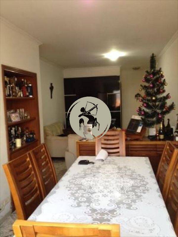 Apartamento à venda com 3 quartos, 110m² - Foto 2