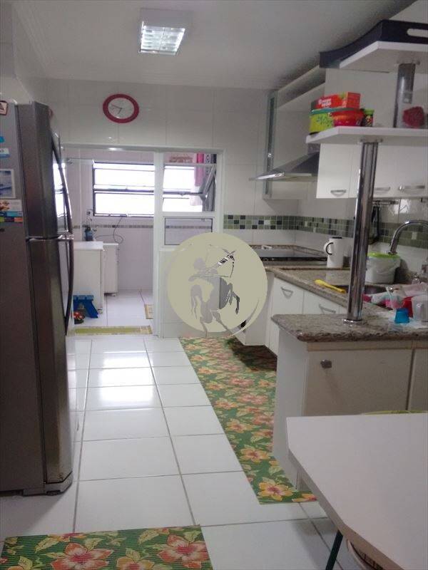 Cobertura à venda com 3 quartos, 200m² - Foto 5