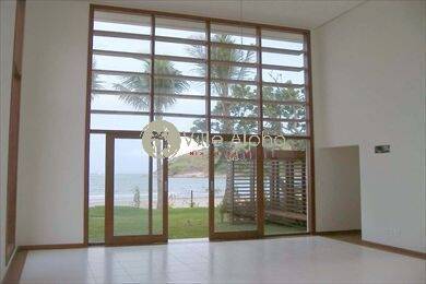 Casa de Condomínio à venda com 4 quartos, 334m² - Foto 4