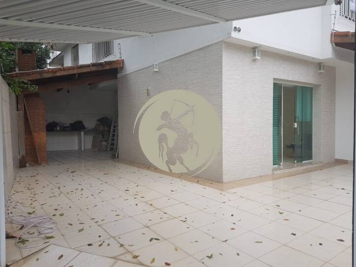 Casa à venda com 3 quartos, 160m² - Foto 4