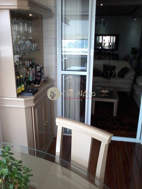 Apartamento à venda com 3 quartos, 135m² - Foto 29